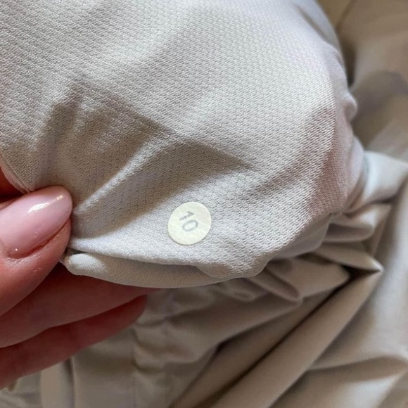 Lululemon jacket - Picture 2 of 8